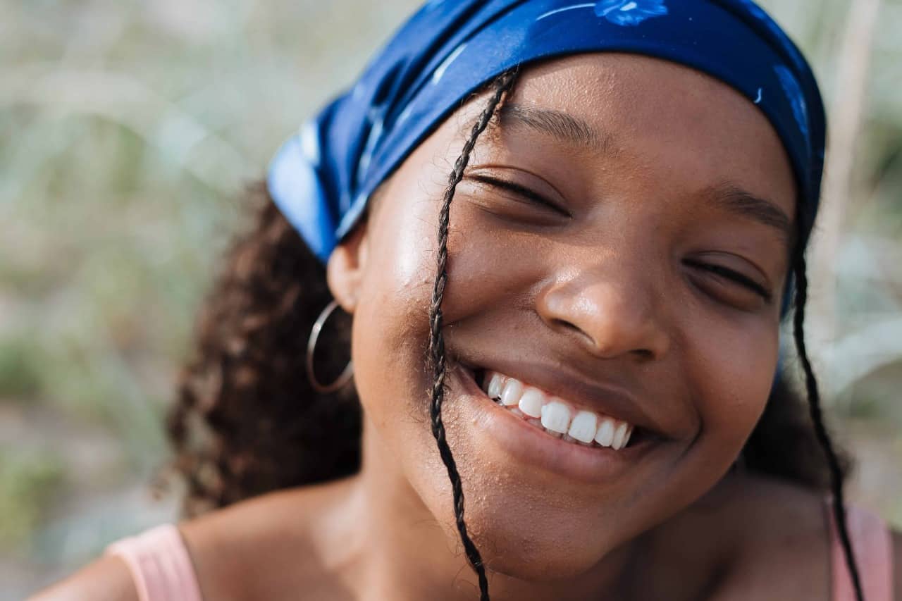 How Can You Fix Pointy Teeth?  background image